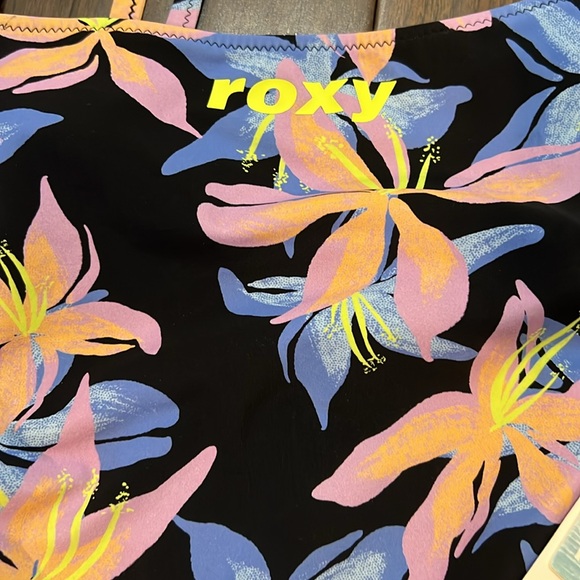 NWT Roxy one piece swimsuit xs - Picture 2 of 4